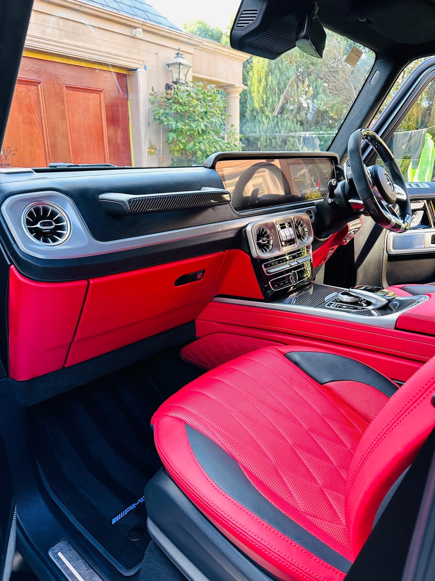 Mercedes-AMG G63 — dashboard and passenger seat, after detailing