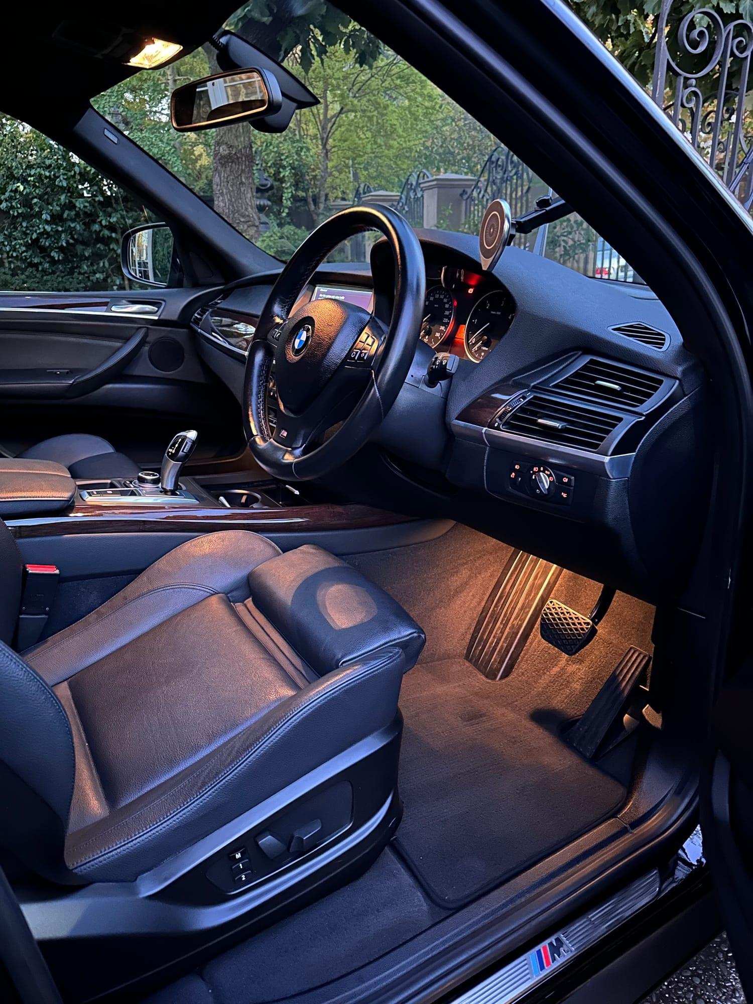 BMW X5 — driver's seat, footwell and door sill, after detailing