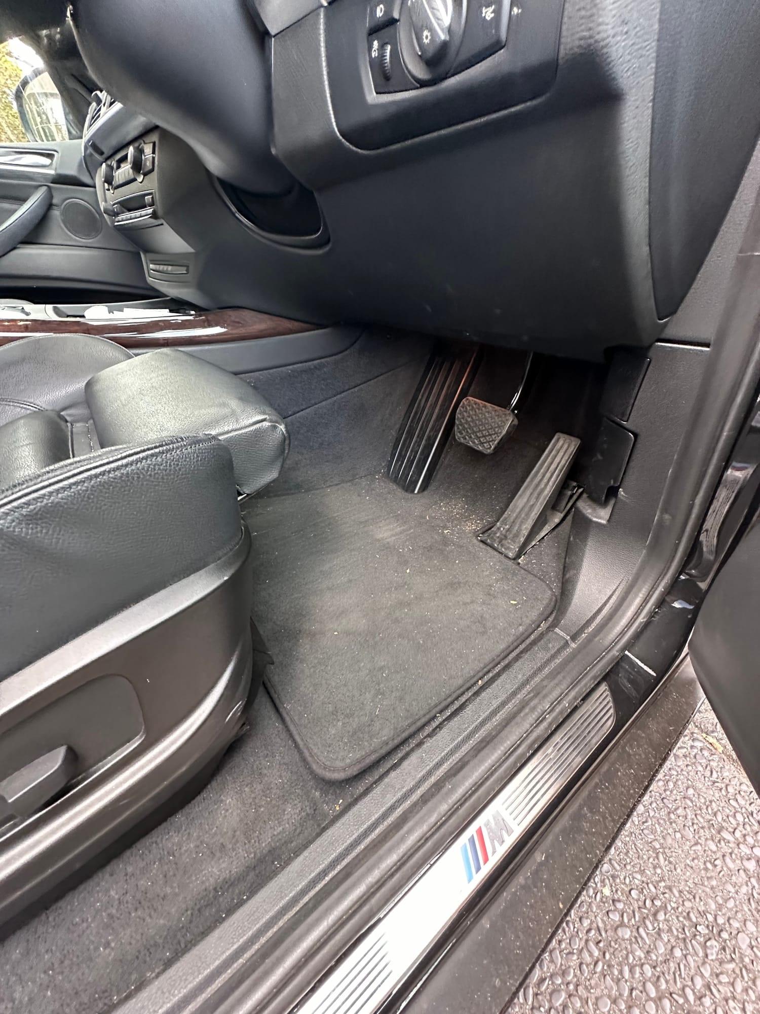 BMW X5 — driver's seat, footwell and door sill, before detailing